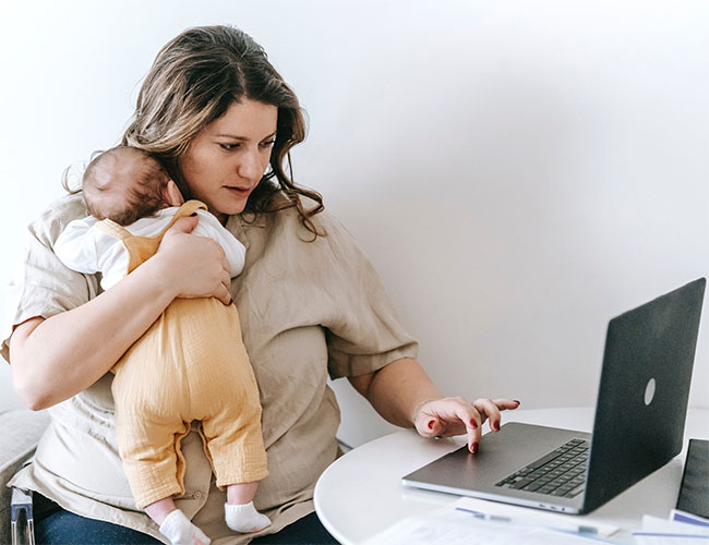 10 Practical Tips on How to Manage Work With Toddler